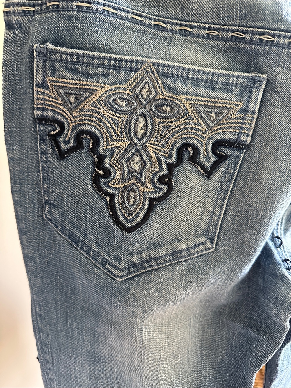 *Vintage Y2K* Antik Denim Embroidered Low Rise Bootcut Jeans, Sz 31